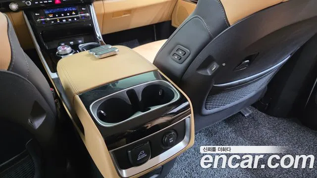 Kia Carnival — фото 19