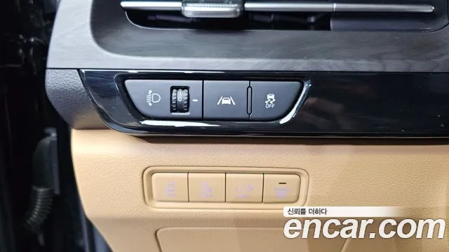 Kia Carnival — фото 14