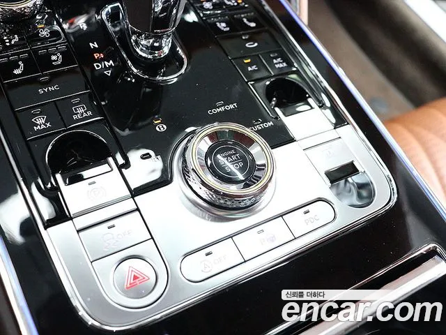 Bentley Flying Spur — фото 17