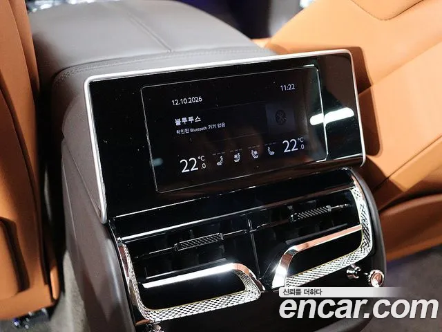 Bentley Flying Spur — фото 18