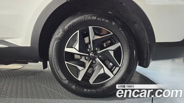 Kia Sorento — фото 21