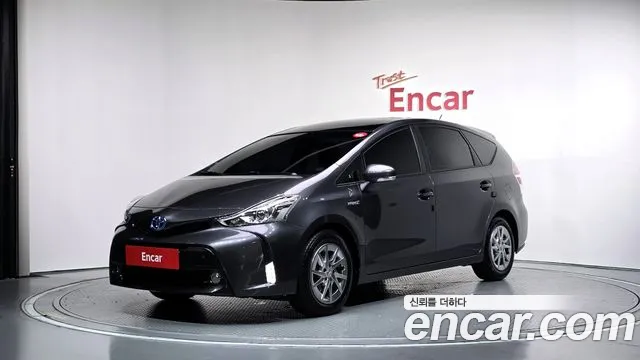 Toyota Prius — фото 1