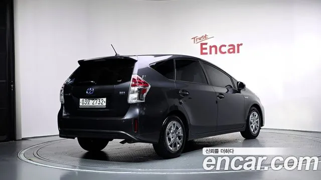 Toyota Prius — фото 2