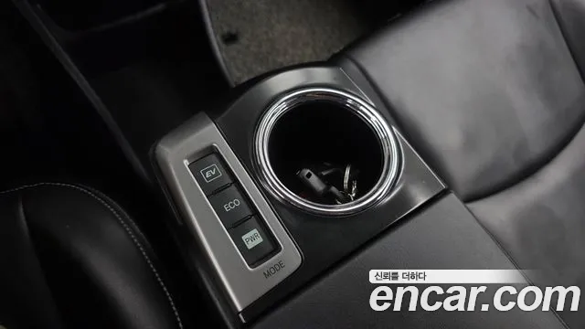 Toyota Prius — фото 27