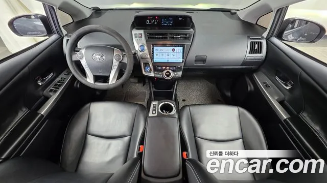 Toyota Prius — фото 7