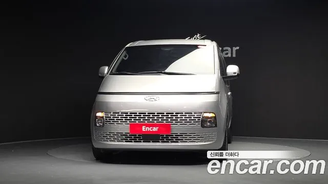 Hyundai Staria — фото 2