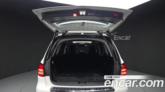 Mercedes-Benz GLS-Class — фото 20