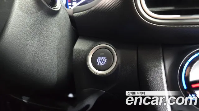 Hyundai Kona — фото 19