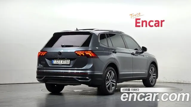 Volkswagen Tiguan — фото 2