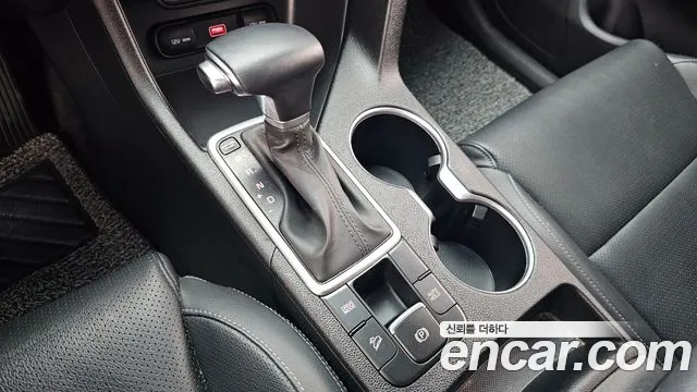Kia Sportage — фото 9