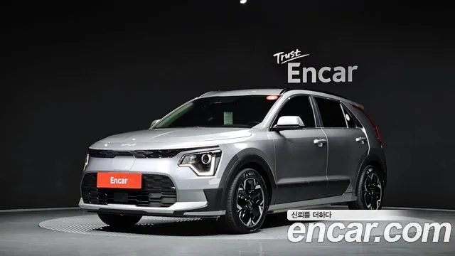 Kia Niro — фото 1