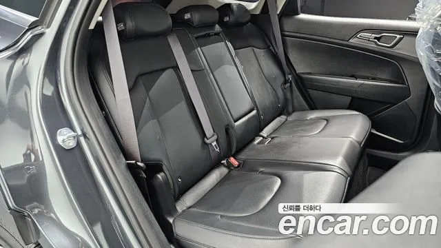 Kia Sportage — фото 12