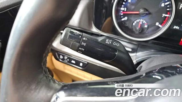 Kia Carnival — фото 20