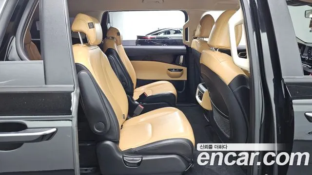 Kia Carnival — фото 26