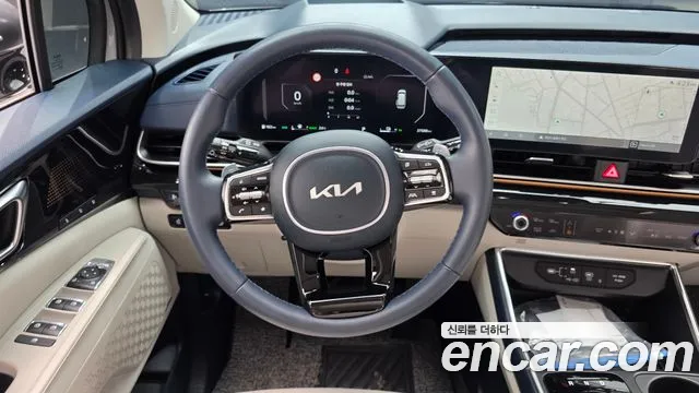 Kia Carnival — фото 12