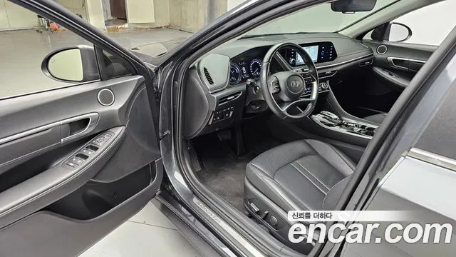 Hyundai Sonata — фото 10