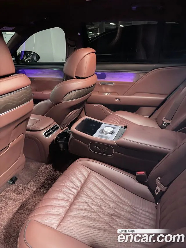 Genesis G90 — фото 15