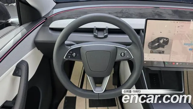 Tesla Model Y — фото 12