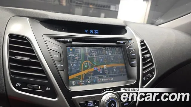 Hyundai Avante — фото 15