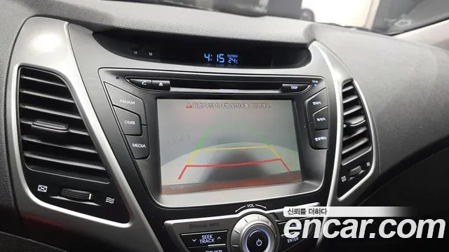 Hyundai Avante — фото 16