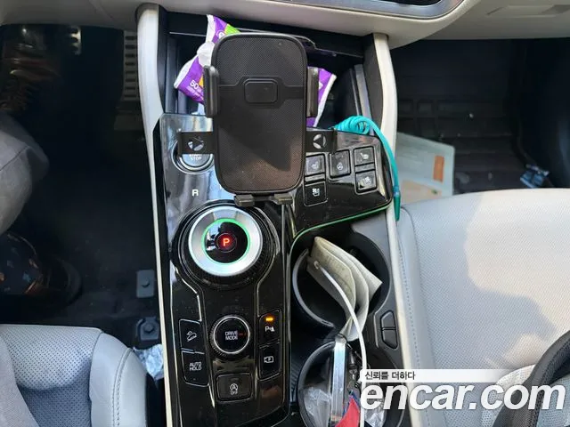 Kia Sportage — фото 12
