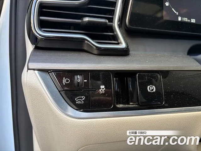 Kia Sportage — фото 14