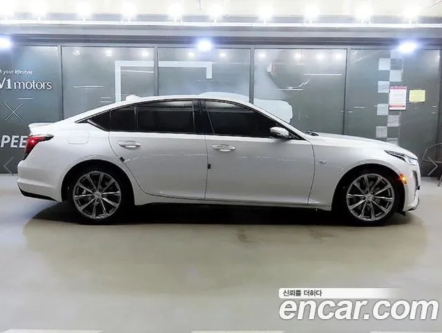 Cadillac CT5 — фото 3