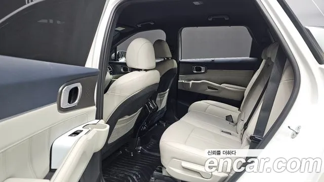 Kia Sorento — фото 11