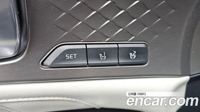 Kia Sorento — фото 16