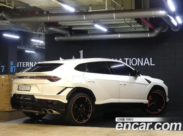 Lamborghini Urus — фото 5