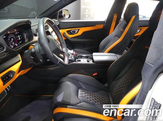 Lamborghini Urus — фото 9