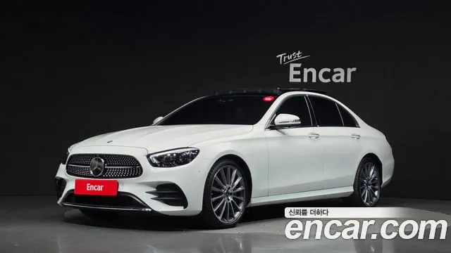 Mercedes-Benz E-Class — фото 1