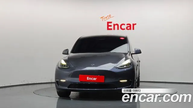 Tesla Model Y — фото 3