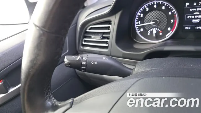Hyundai Avante — фото 15