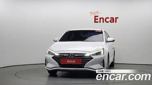 Hyundai Avante — фото 2
