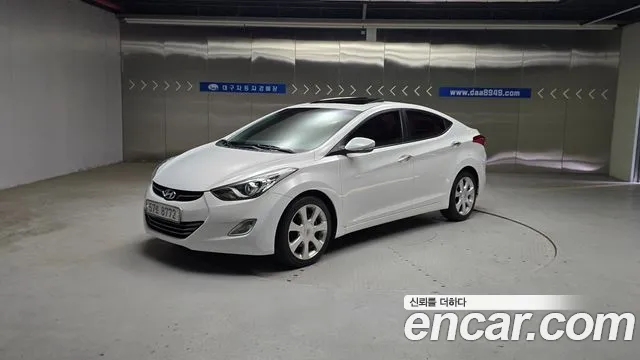 Hyundai Avante — фото 1