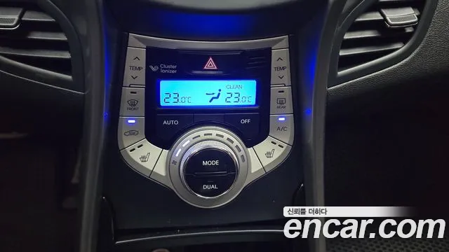 Hyundai Avante — фото 14