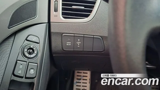 Hyundai Avante — фото 18