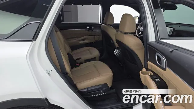 Kia Sorento — фото 11