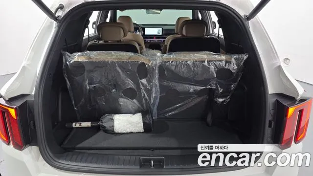 Kia Sorento — фото 17