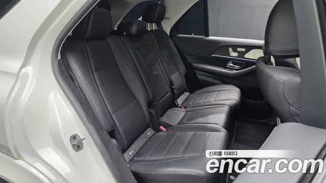 Mercedes-Benz GLE-Class — фото 10