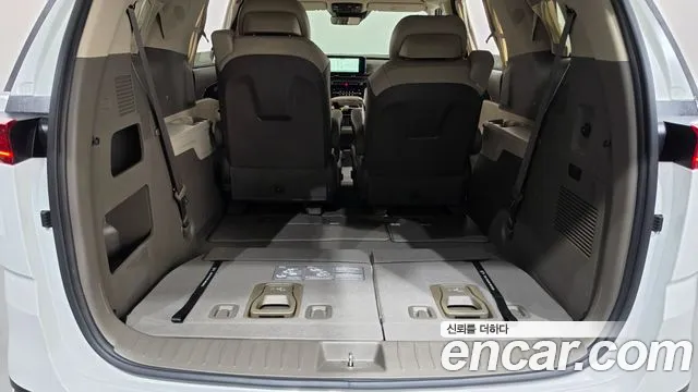 Kia Carnival — фото 19