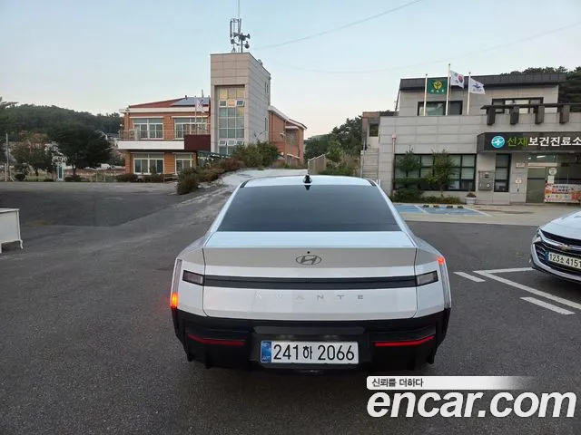 Hyundai Avante — фото 3