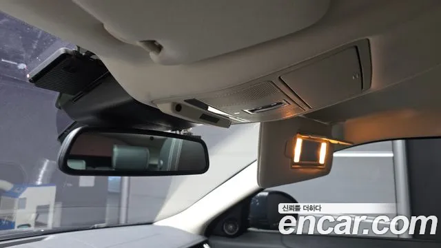 Land Rover Range Rover Evoque — фото 18