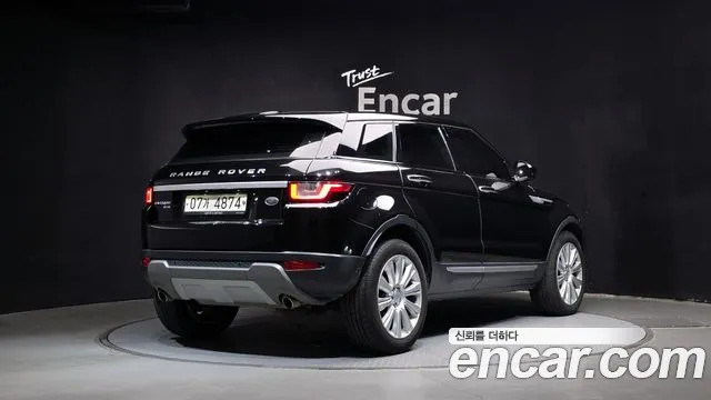 Land Rover Range Rover Evoque — фото 2