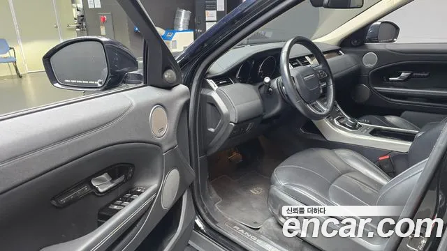 Land Rover Range Rover Evoque — фото 10