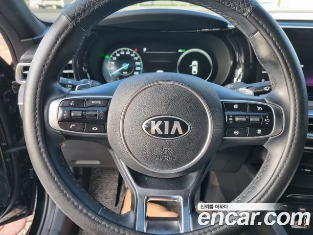 Kia K5 — фото 16