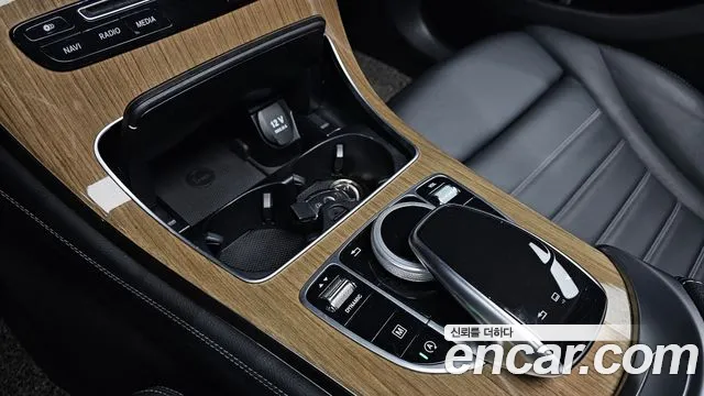Mercedes-Benz GLC-Class — фото 15