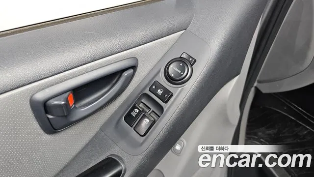 Hyundai Starex — фото 12