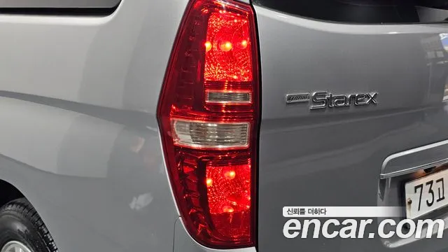 Hyundai Starex — фото 23